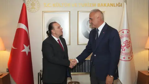 Bakan Ersoy, Opera ve Bale Genel Müdürü Can Atilla ile çalışmaları değerlendirdi