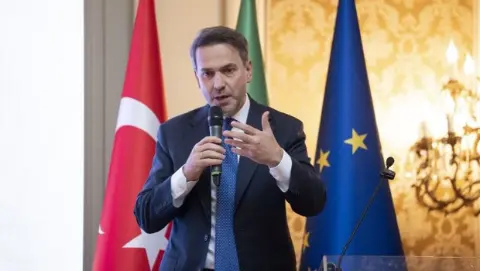 Bakan Bayraktar’dan İtalyan enerji şirketi Eni ile işbirliği mesajı