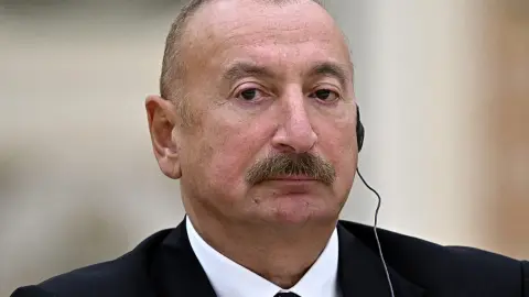 Azerbaycan basını:'Aliyev, Ankara'da düzenlenecek TDT zirvesine katılmayacak