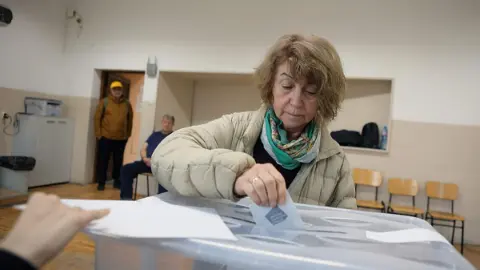 Bulgaristan’da cumhurbaşkanlığı seçimi: Gündemde Ukrayna savaşı ve ekonomi var