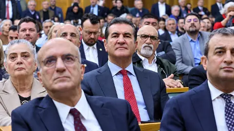 YENİ Parti'den Sarıgül açıklaması:'Şu an bir ilişkimiz bulunmamaktadır