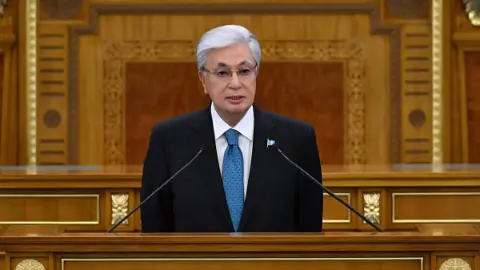 Kazakistan Cumhurbaşkanı Tokayev nükleer santral inşaatını hızlandırma çağrısı yaptı