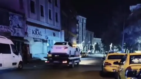 Van'da Korsan Taksiciye Gece Baskını