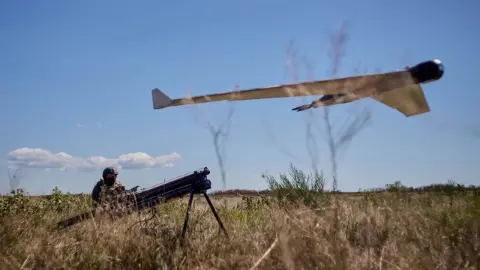 Rusya Odessa'ya askeri malzeme taşıyan kuru yük gemisini Karadeniz'de vurdu