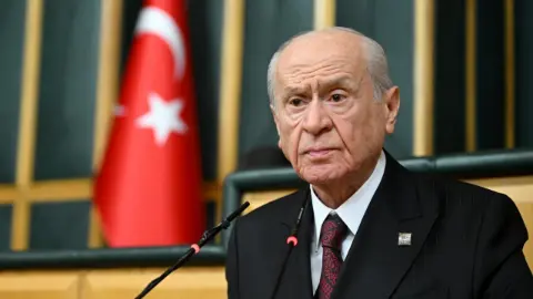 Bahçeli'den Azerbaycan mesajı: Kardeşliğimiz günlük siyasi tartışmaların ötesindedir