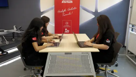 RTEÜ öğrencilerinin tekstil atığı uygulaması Türkiye birincisi oldu