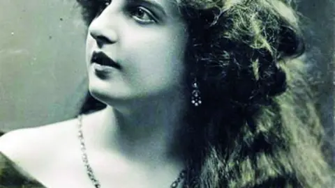 ‘Hatırla Margaret’ten ‘Hatırla Menderes’e: Bir şarkıyla kısa Türkiye tarihi