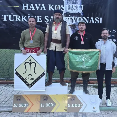 Karacabey'deki okçuluk şampiyonasında rekorlar kırıldı, madalyalar sahiplerini buldu
