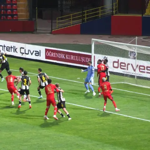 Mardin 1969 Spor, Manisa FK karşısında ilk yarıdaki gollerle kazandı