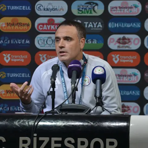 Trabzonspor'un 4-3 kazandığı maçın ardından Ekrem Dağ ve Thomas Reis'ten açıklamalar