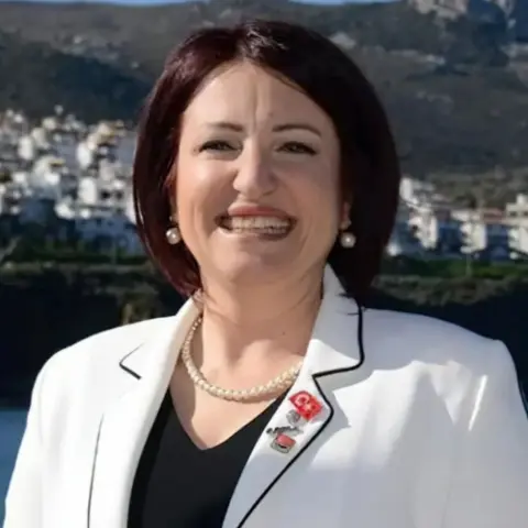 İlkay Girgin Erdoğan, Yeni Parti’den istifa gerekçelerini açıkladı