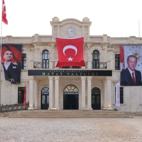 Hatay’ın tarihi valilik binası aslına uygun biçimde yeniden inşa edildi