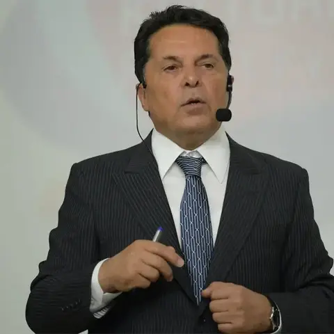 Görevinden uzaklaştırılmıştı! Ahmet Özer Yeni Parti'ye katıldı