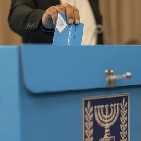 İsrail'de tüm oylar sayıldı! Netanyahu da Eisenkot da çoğunluğu sağlayamadı: Arap partileri kilit konumda