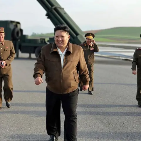 KDHC, Wonsan bölgesinden Doğu Denizi'ne yaklaşık 12 kısa menzilli balistik füze fırlattı