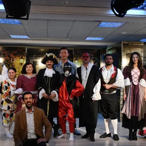 Patnos’ta tiyatro oyununun geliri köy okulunun yenilenmesinde kullanıldı