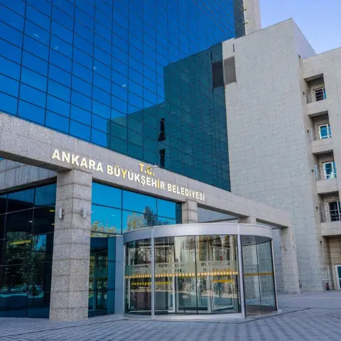 İhalelerde belediye şirketine kıyak