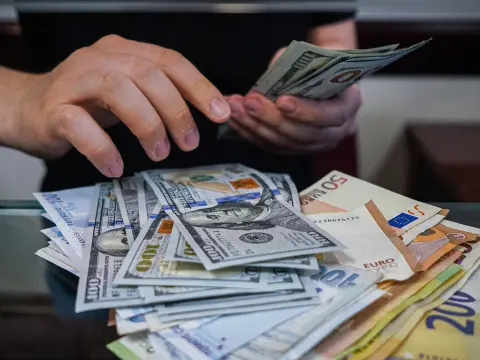 ABD'nin kamu borcu yeni rekor kırdı: 40,52 trilyon dolara ulaştı
