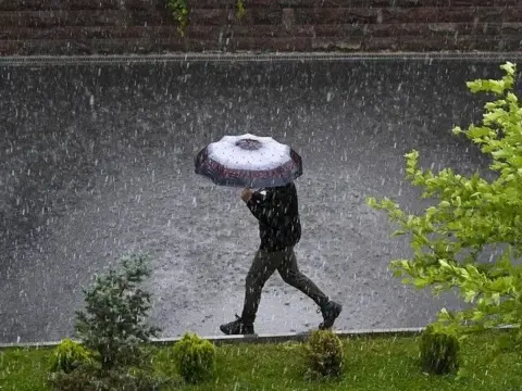 Güneybatı İçin Alarm: Üç İlde Aşırı Yağış ve Sel Riski