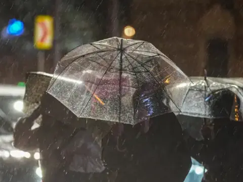 Hava bir anda değişecek: Sağanak geliyor, sıcaklık düşüyor