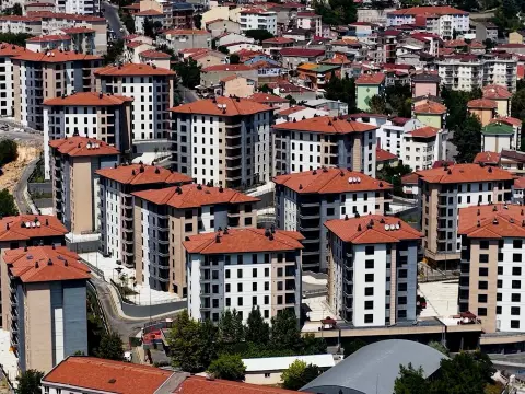 Maltepe’de çöken binanın hak sahipleri yeni konutlarına kavuşuyor
