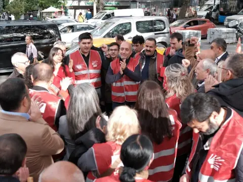 CHP Çankaya'dan 29 Ekim'de anlamlı etkinlik: Vatandaşlara Hâkimiyet-i Milliye gazetesi dağıtıldı