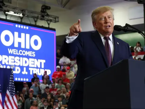 Ohio mitinginde Trump'a Epstein tepkisi