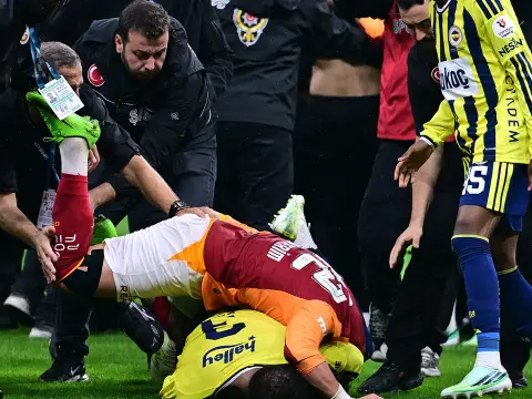 Derbi cezaları tartışma yarattı! İşte Türk futbolunda tarihe geçen PFDK cezaları