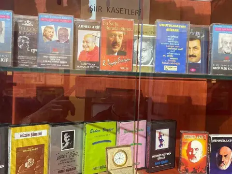 Şair ve Yazarlar Evi Müzesi, edebiyatçıların izlerini yaşatıyor