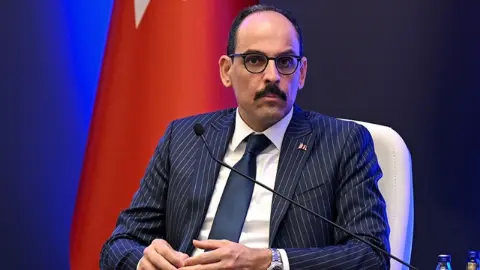 Reuters: İbrahim Kalın, Mekke İttifakı kapsamında Tahran'a gidiyor