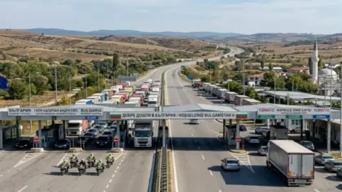 Bulgaristan, 15 gün süreyle Türk şoförlere denetim yapmama kararı aldı