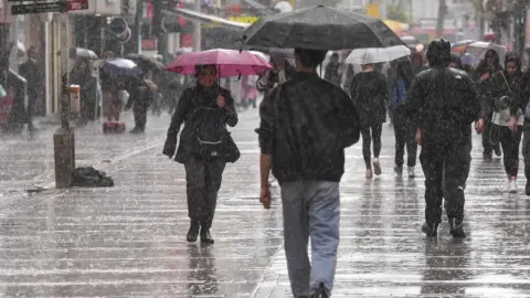 AKOM'dan yeni uyarı: İstanbul’da yağmur bir hafta sürecek