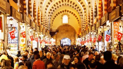 Kapalıçarşı'da kuyumcular kepenk kapatmaya başladı!