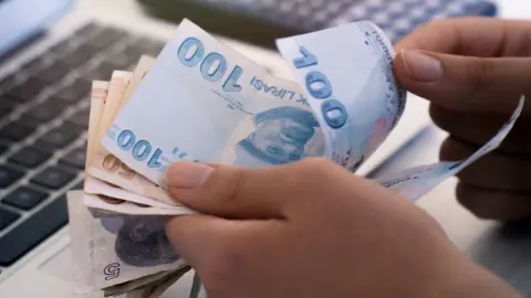 Ticari kredilerde faiz yüzde 40'ın altına indi