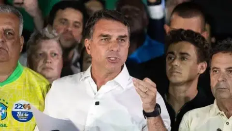 Hakkında kara para soruşturması vardı: Bolsonaro yasağa rağmen ülkeyi terk etti