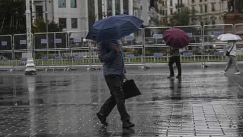 AKOM’dan İstanbul için yağış uyarısı: Hafta sonu hava nasıl olacak?