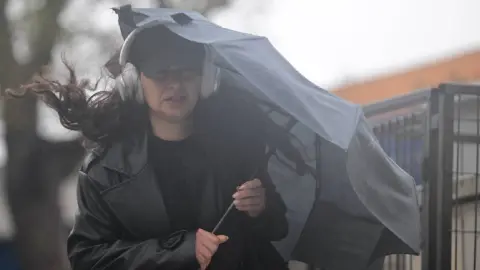 Meteoroloji il il uyardı: 4 il için turuncu alarm! Kuvvetli sağanak ve fırtına geliyor