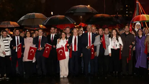 Nilüfer’de Cumhuriyet coşkusu yağmura rağmen dinmedi