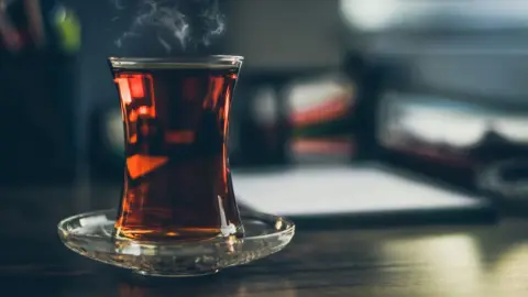 Çay tutkunlarına müjde: Doğru tüketilen çay kalp sağlığını koruyor!
