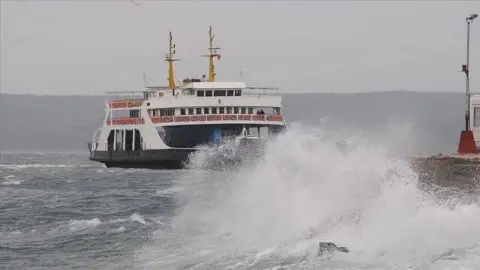 Kabatepe-Gökçeada hattındaki bazı feribot seferleri iptal edildi