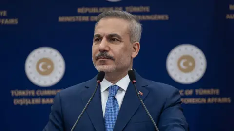 Bakan Fidan, sınır yapay zeka güvenliği için çevrim içi liderler toplantısına katıldı
