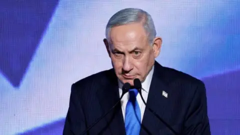 Netanyahu'yu devirmek için İsrail'e akın ediyorlar! 67 bin seçmen geri dönüyor