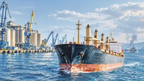 Karadeniz'de ticaret ateş altında!