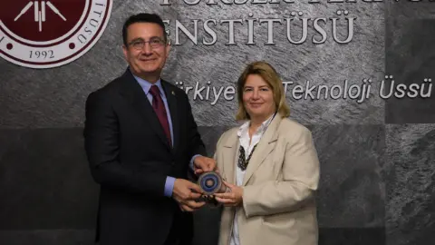 Teknopark İzmir'de 1 milyar dolarlık ihracat hedefi
