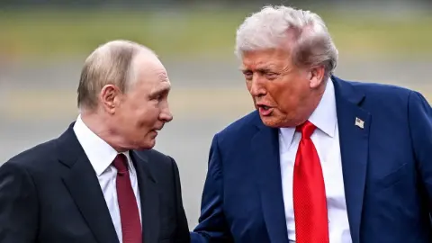 Trump’tan Rus fonuna yaptırımları kaldırma hazırlığı iddiası