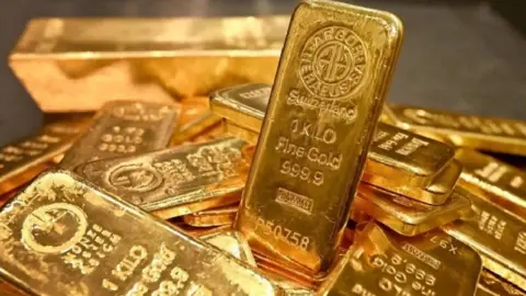 Altın yatırımcısına uyarı: 4 bin doların altı mümkün mü?
