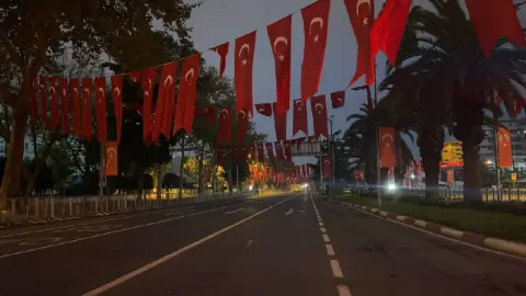 İstanbul'da 103. yıl Cumhuriyet Bayramı için Vatan Caddesi trafiğe kapatıldı