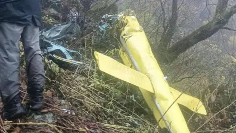 Hindistan'da helikopter düştü! Pilot dahil 6 kişi öldü