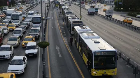 İstanbul'da bu güzergahlara dikkat: Köprü kapanıyor, metrobüs çalışmayacak