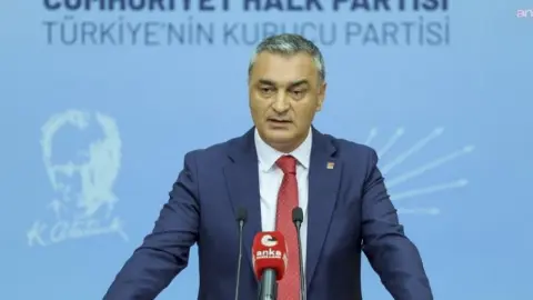 CHP Sözcüsü Sarı:''Cumhuriyetimizi demokrasiyle taçlandırmak hepimizin sorumluluğudur